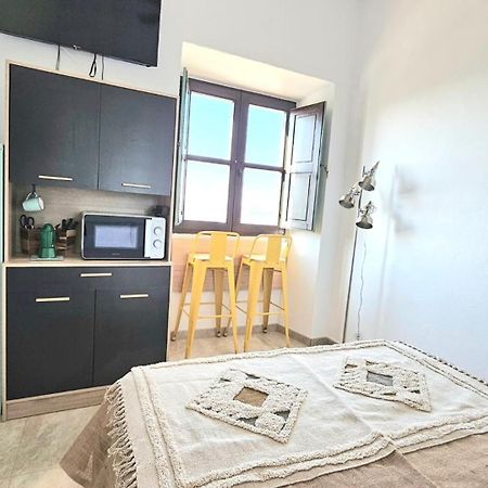 דירות וחר דה לה פרונטרה Casa Bakara Vejer Old Town מראה חיצוני תמונה